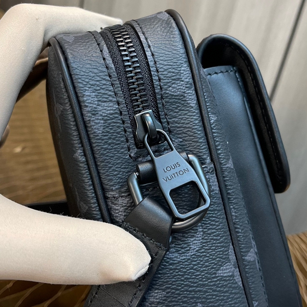 ルイヴィトンバッグ素材ディテール